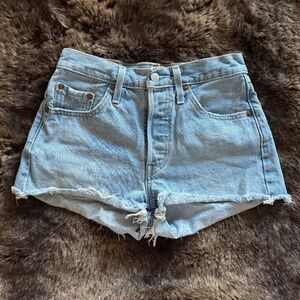 Levi's 501 ladies cut off jean shorts